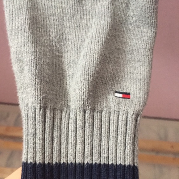 Tommy Hilfiger Crew Neck Sweater - Picture 5 of 8